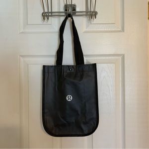 Reusable Lululemon tote bag in Black